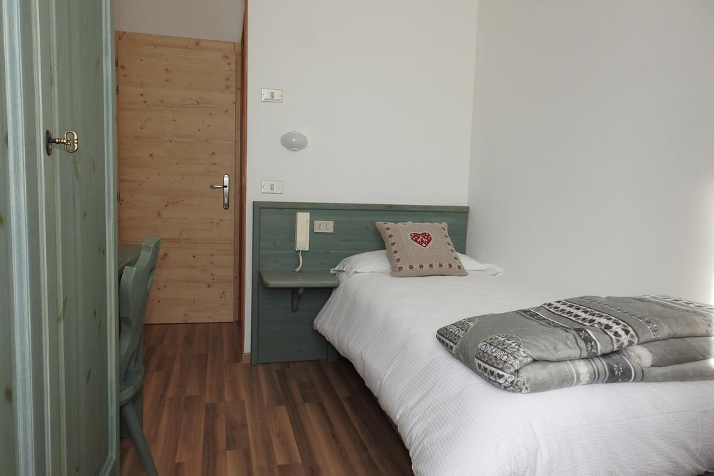Casa Salvaterra Affittacamere Pinzolo Kültér fotó